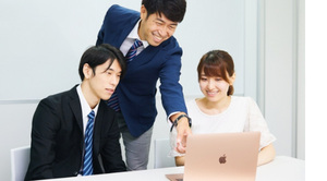 SalesForce改修開発支援（高度人才＋20分）