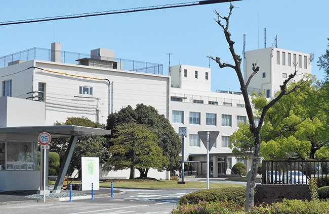 Toyota_Technological_Institute_(2016.04.jpg